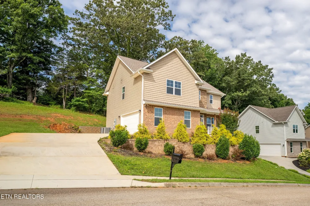 6211 Aldingham St Knoxville, TN 37912