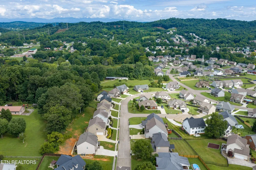 6211 Aldingham St Knoxville, TN 37912