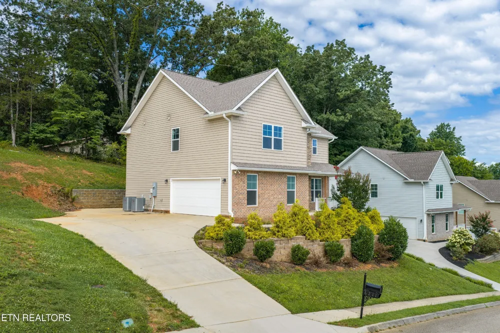 6211 Aldingham St Knoxville, TN 37912