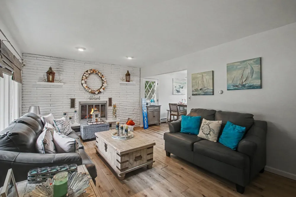 45713 E Peninsula Drive E Grand Junction, MI 49056