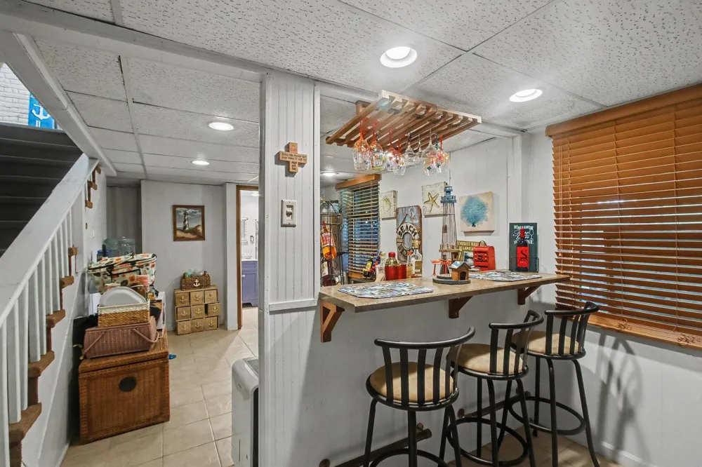 45713 E Peninsula Drive E Grand Junction, MI 49056