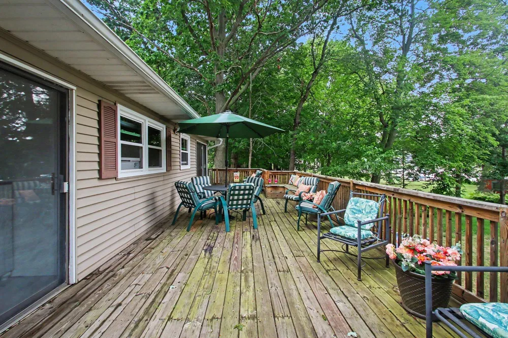 45713 E Peninsula Drive E Grand Junction, MI 49056