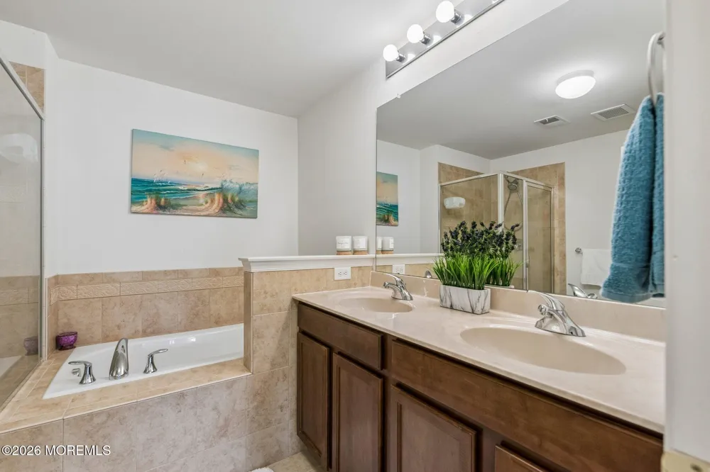197 Melanie Way #709 Manahawkin, NJ 08050