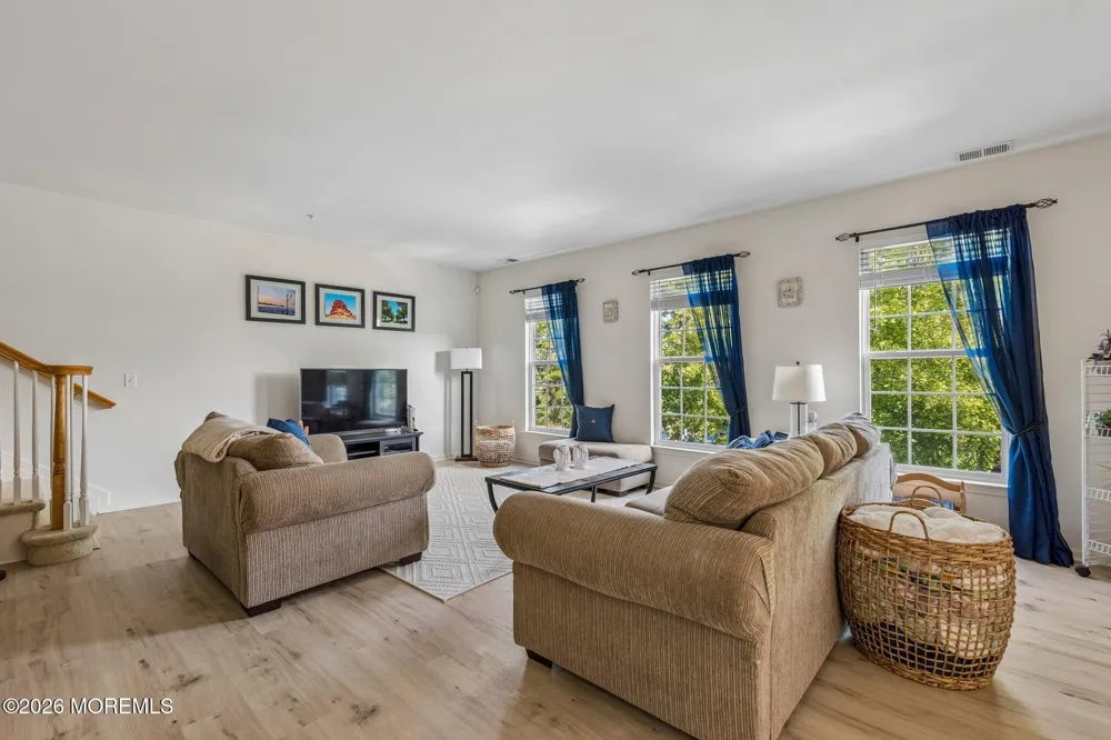 197 Melanie Way #709 Manahawkin, NJ 08050