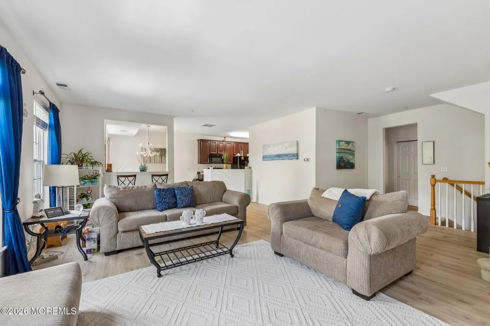 197 Melanie Way #709 Manahawkin, NJ 08050