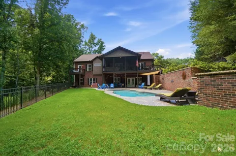 2055 Tiger Paw Lane