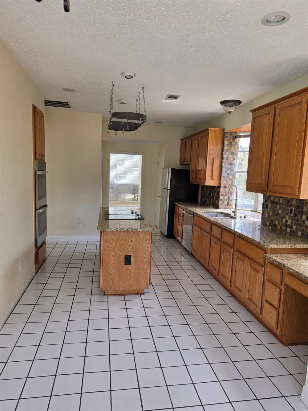 2720 Springhill Drive Grapevine, TX 76051