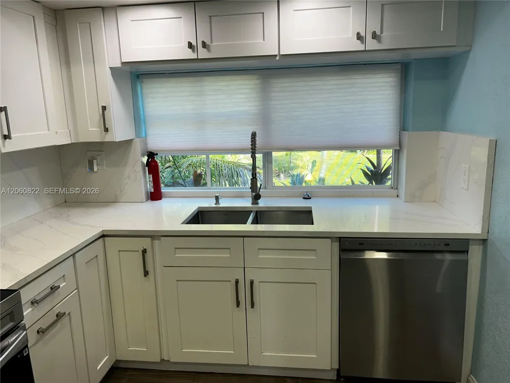2403 NW 108th Ter Sunrise, FL 33322