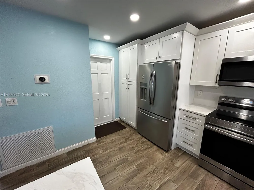 2403 NW 108th Ter Sunrise, FL 33322
