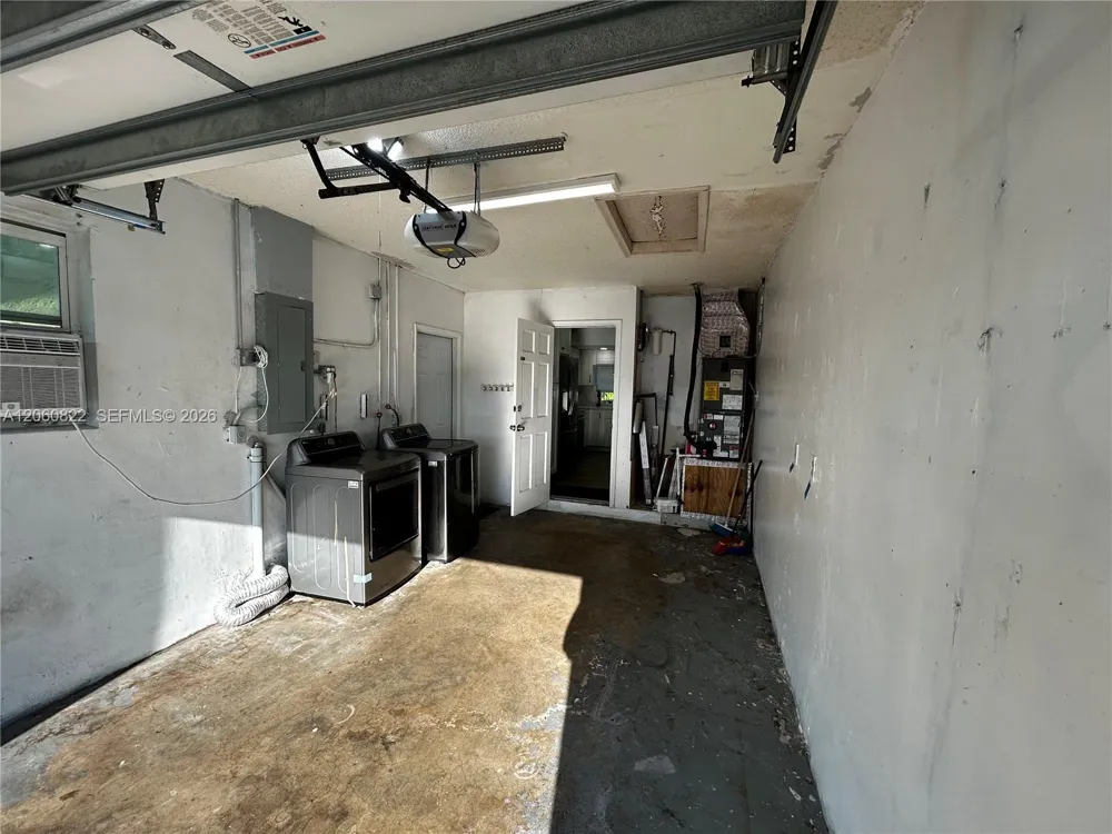 2403 NW 108th Ter Sunrise, FL 33322