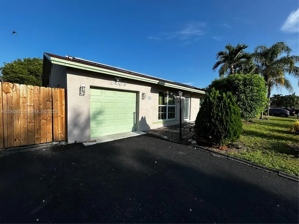 2403 NW 108th Ter Sunrise, FL 33322