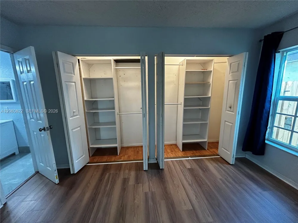2403 NW 108th Ter Sunrise, FL 33322