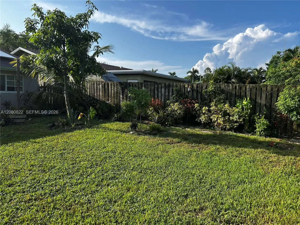 2403 NW 108th Ter Sunrise, FL 33322