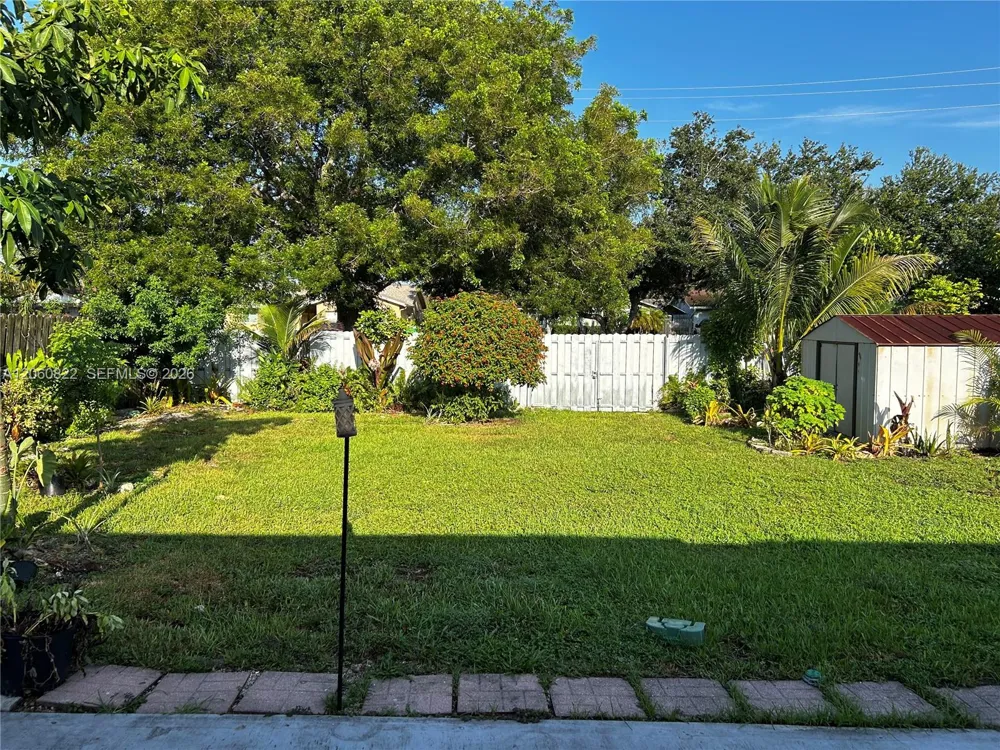 2403 NW 108th Ter Sunrise, FL 33322