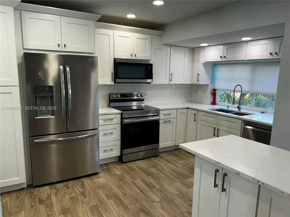 2403 NW 108th Ter Sunrise, FL 33322