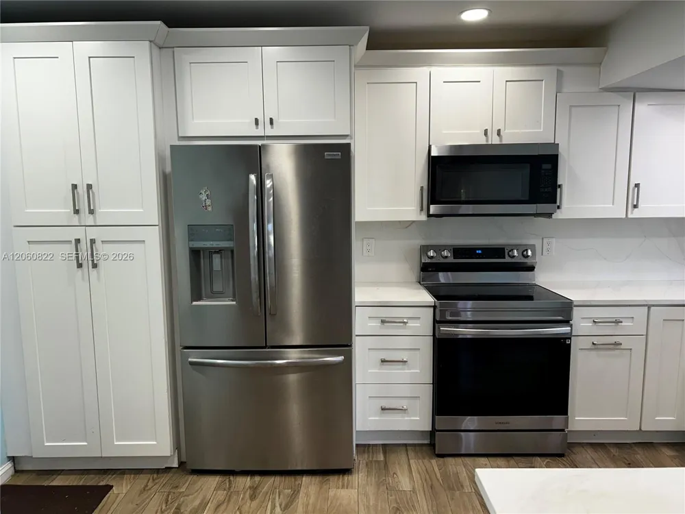 2403 NW 108th Ter Sunrise, FL 33322