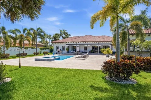 331 SW 124th Ave