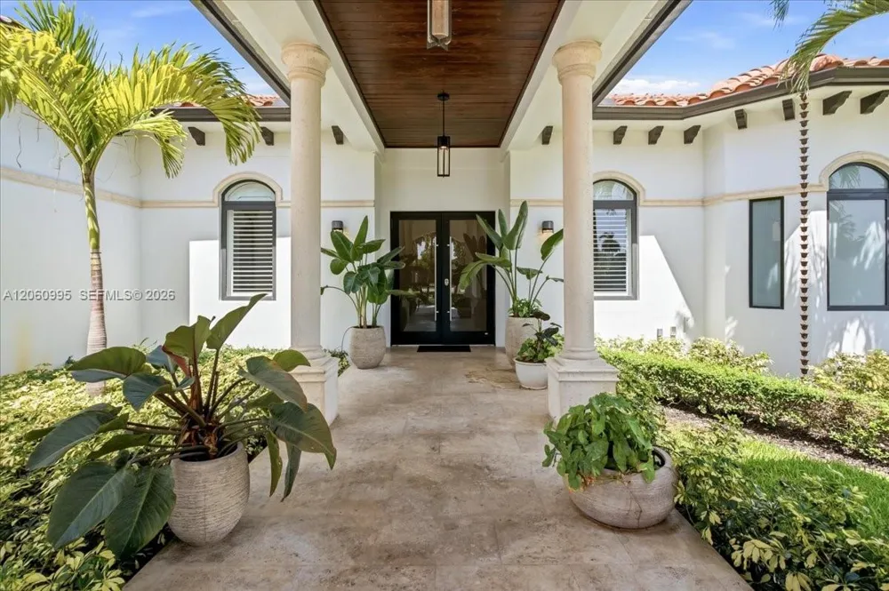 331 SW 124th Ave Miami, FL 33184