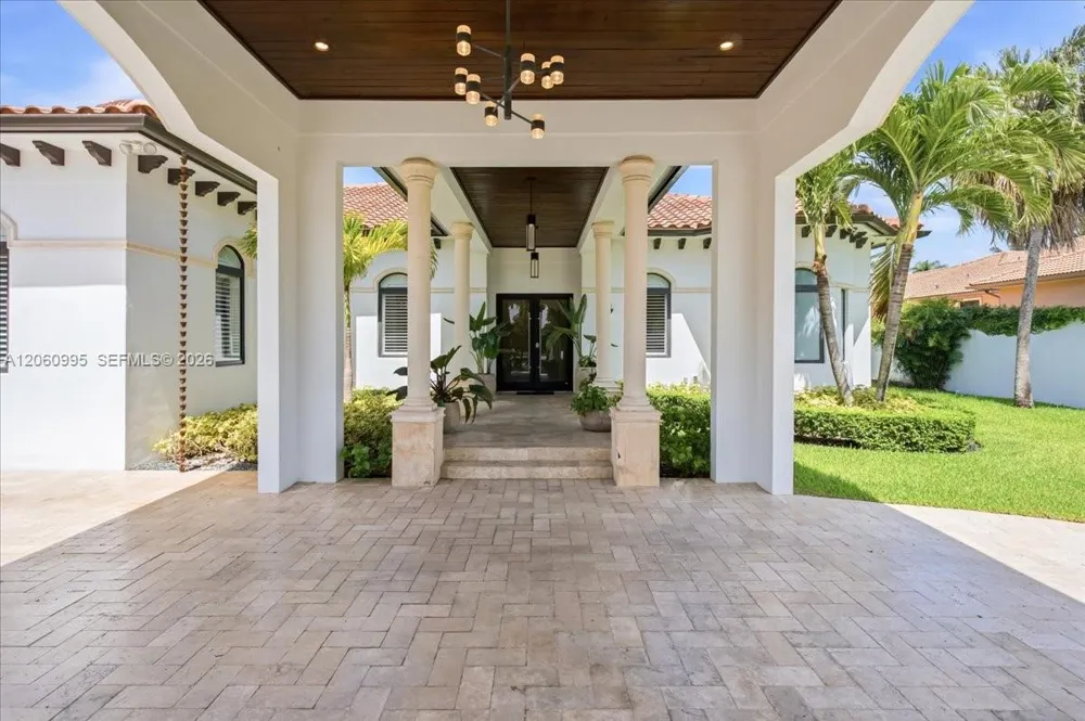 331 SW 124th Ave Miami, FL 33184