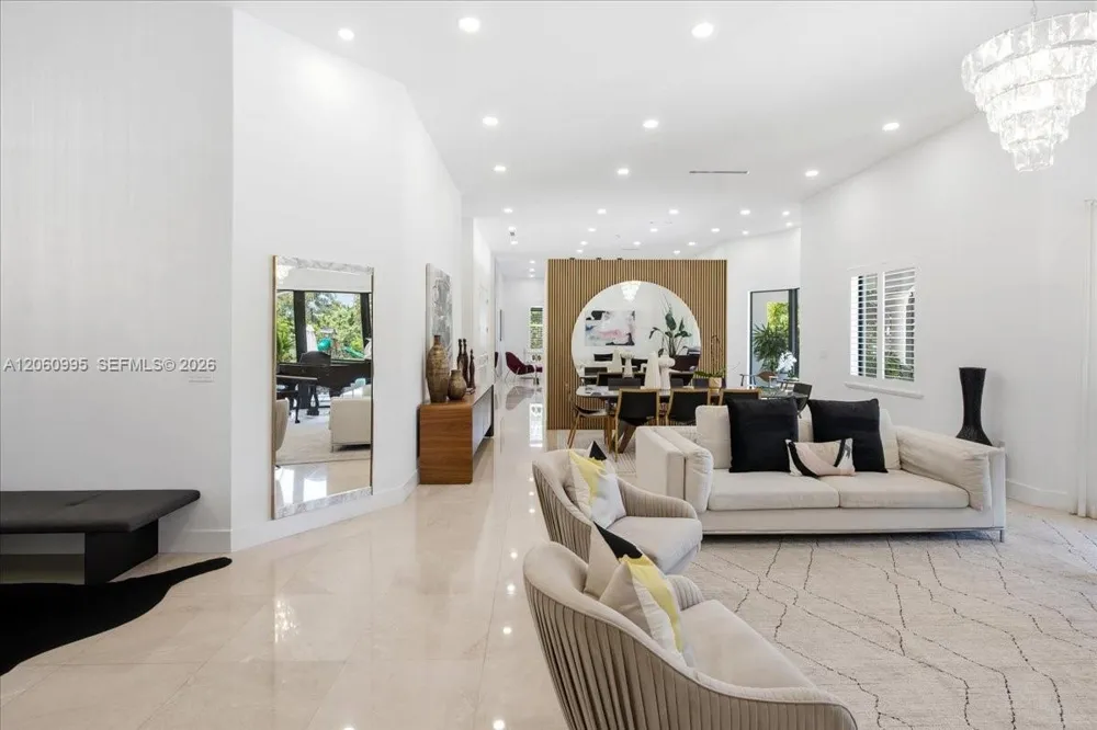 331 SW 124th Ave Miami, FL 33184