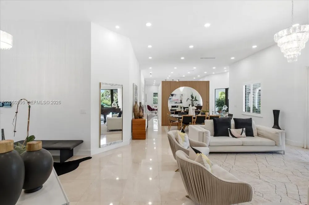 331 SW 124th Ave Miami, FL 33184