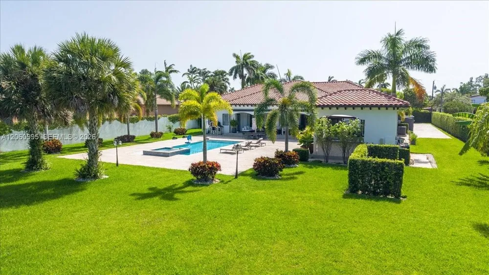 331 SW 124th Ave Miami, FL 33184
