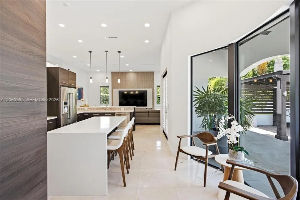 331 SW 124th Ave Miami, FL 33184