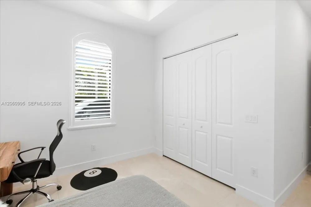 331 SW 124th Ave Miami, FL 33184