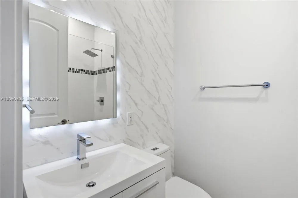 331 SW 124th Ave Miami, FL 33184