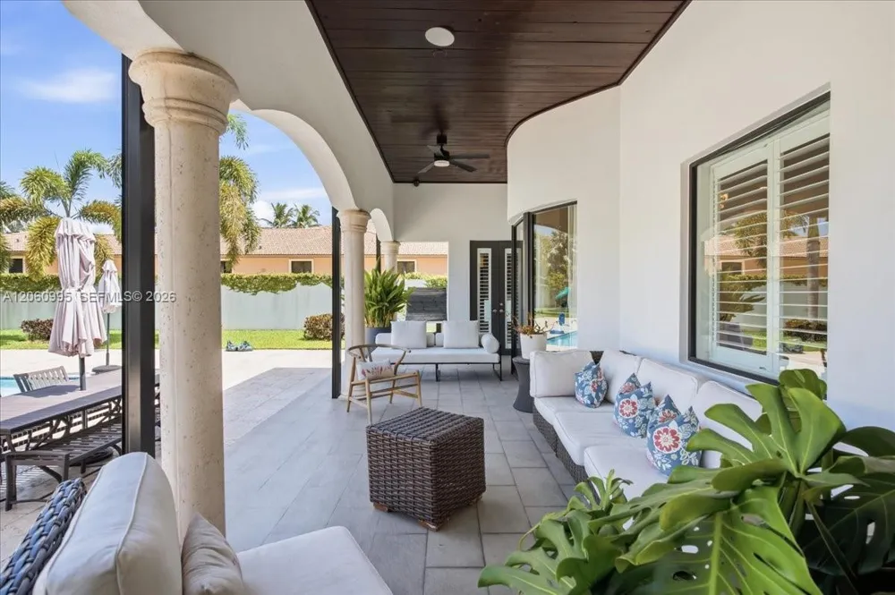 331 SW 124th Ave Miami, FL 33184