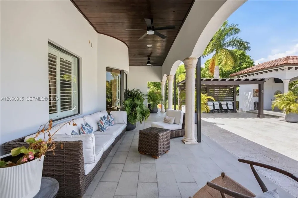 331 SW 124th Ave Miami, FL 33184