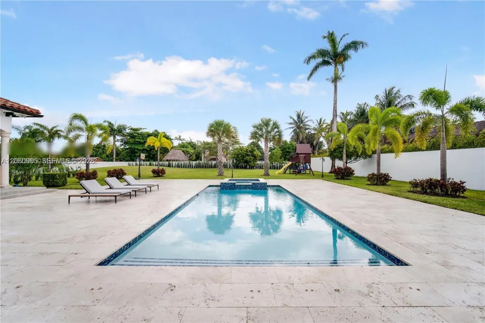 331 SW 124th Ave Miami, FL 33184