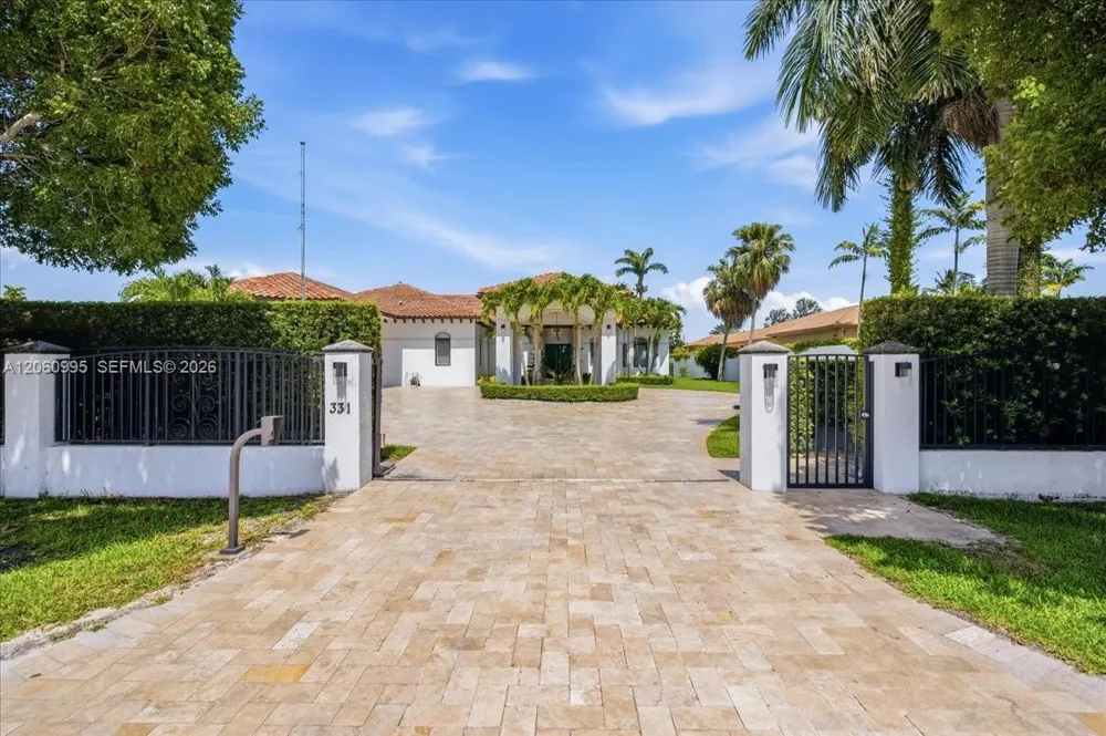 331 SW 124th Ave Miami, FL 33184