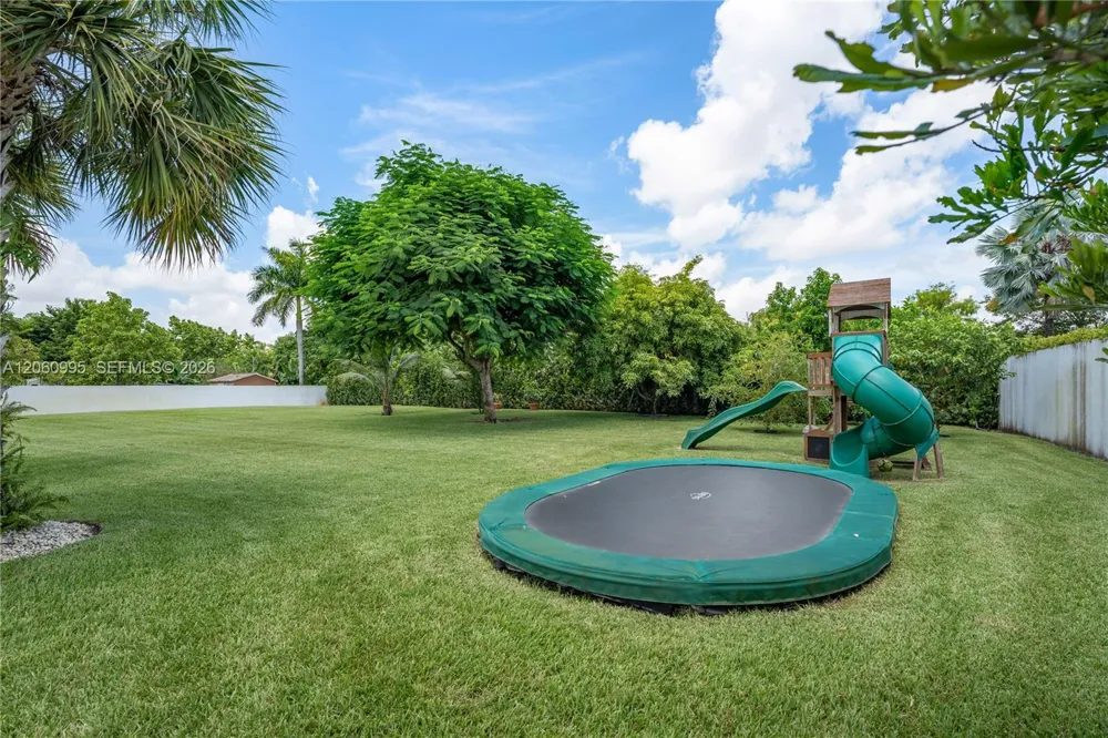 331 SW 124th Ave Miami, FL 33184