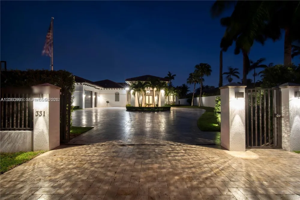 331 SW 124th Ave Miami, FL 33184