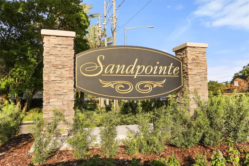 8209 SANDPOINT BOULEVARD Orlando, FL 32819