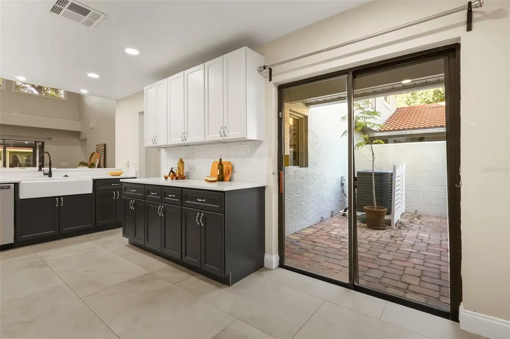 8209 SANDPOINT BOULEVARD Orlando, FL 32819