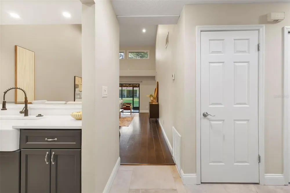 8209 SANDPOINT BOULEVARD Orlando, FL 32819