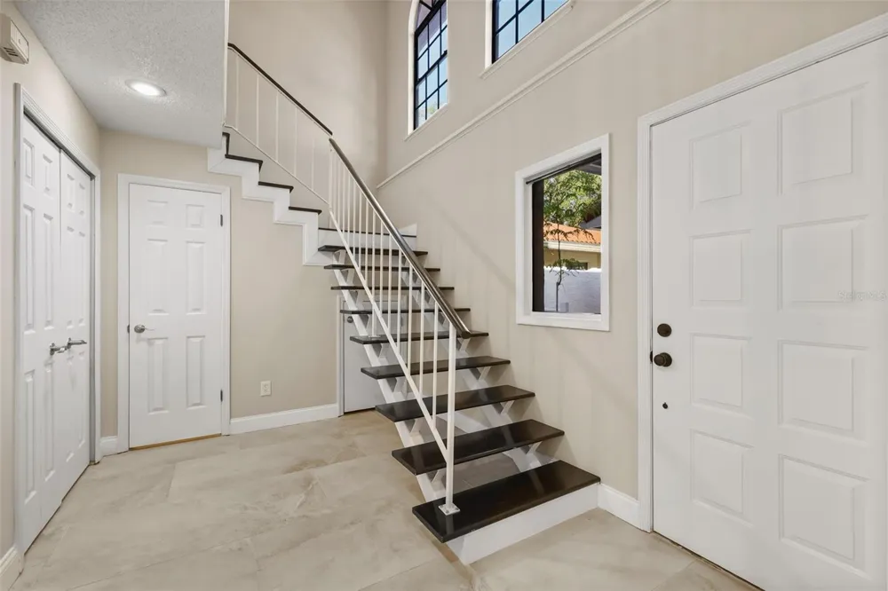 8209 SANDPOINT BOULEVARD Orlando, FL 32819