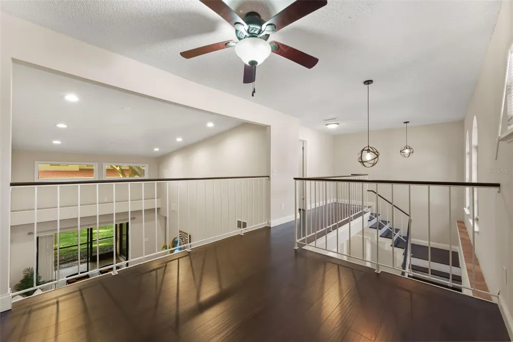 8209 SANDPOINT BOULEVARD Orlando, FL 32819