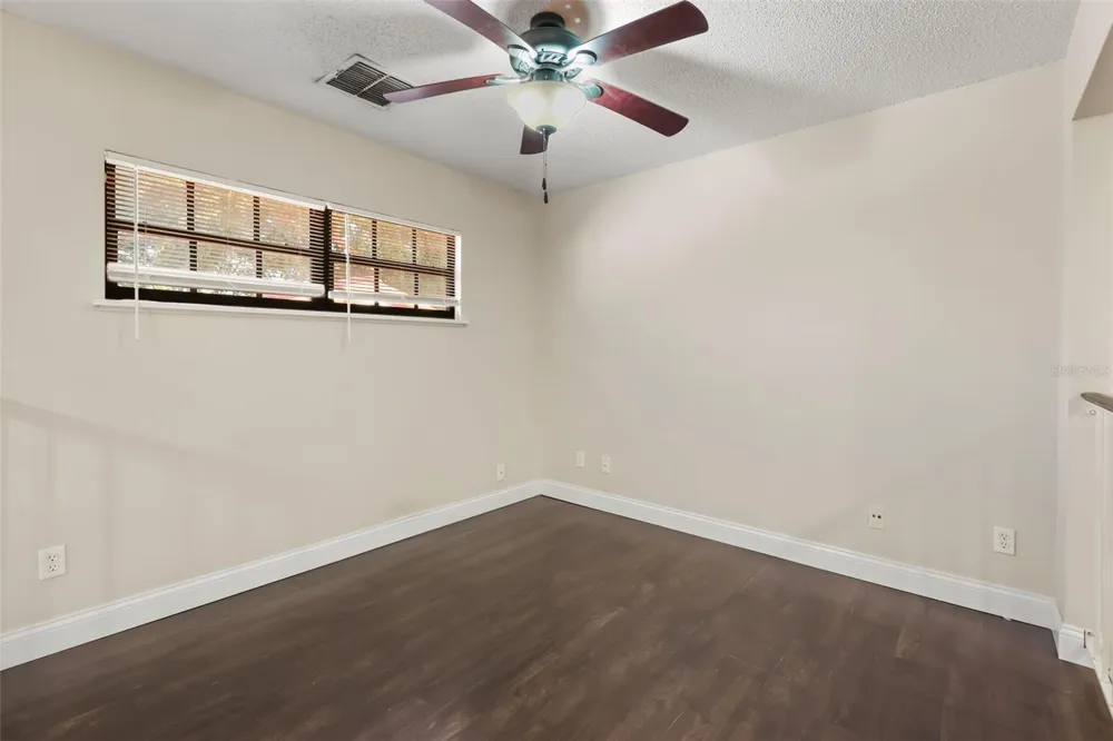 8209 SANDPOINT BOULEVARD Orlando, FL 32819