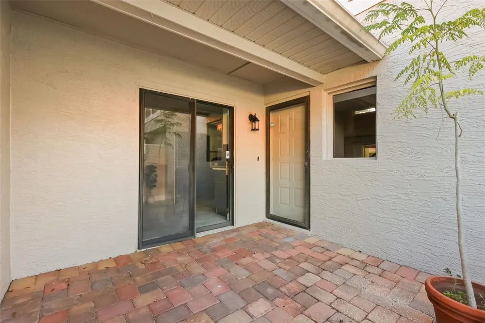 8209 SANDPOINT BOULEVARD Orlando, FL 32819