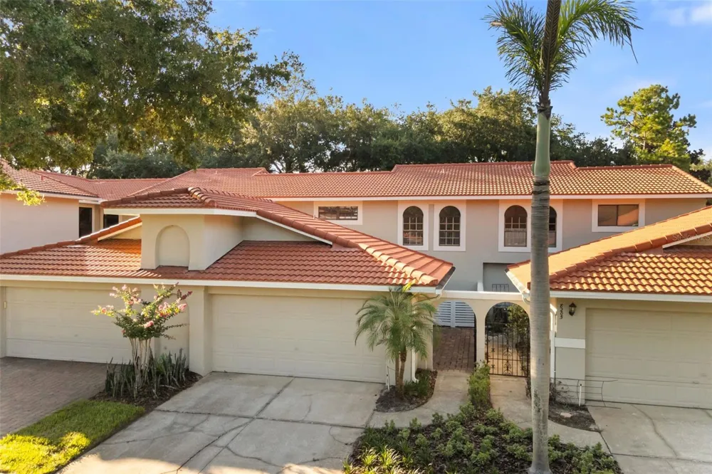 8209 SANDPOINT BOULEVARD Orlando, FL 32819
