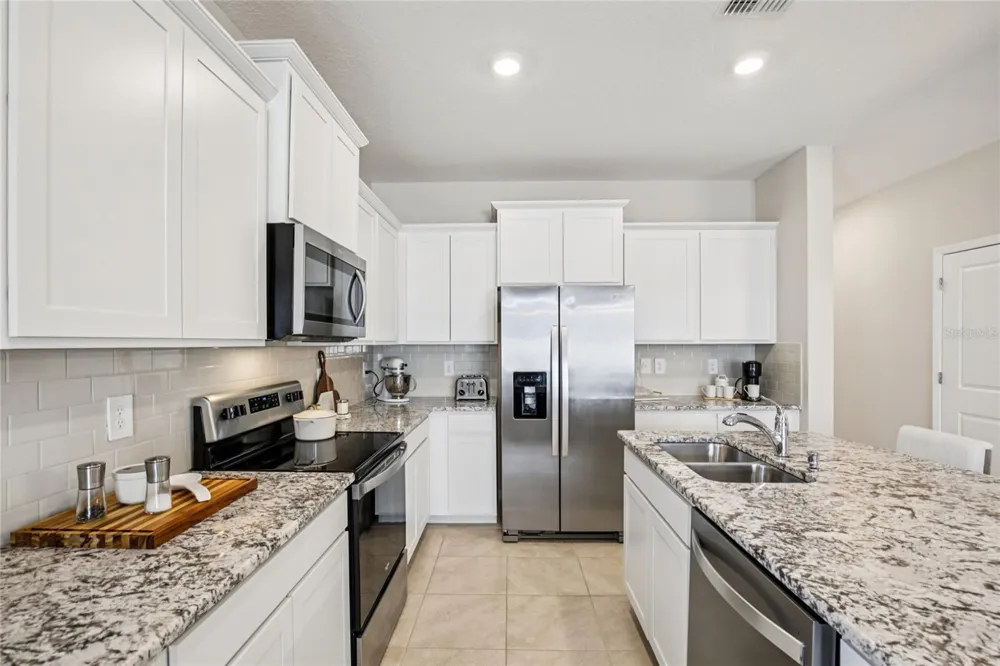 2813 MIDNIGHT PEARL DRIVE Sarasota, FL 34240