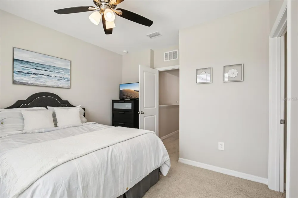 2813 MIDNIGHT PEARL DRIVE Sarasota, FL 34240