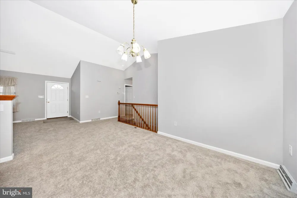 228 MONTCLAIR COURT Hagerstown, MD 21742