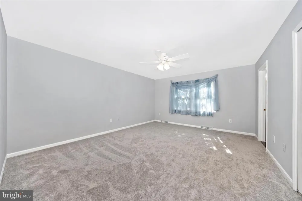 228 MONTCLAIR COURT Hagerstown, MD 21742