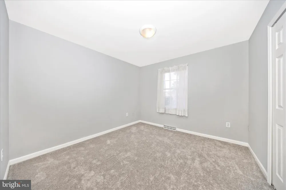 228 MONTCLAIR COURT Hagerstown, MD 21742