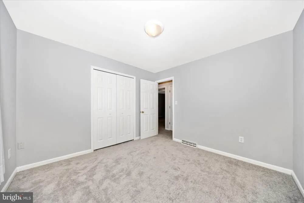 228 MONTCLAIR COURT Hagerstown, MD 21742