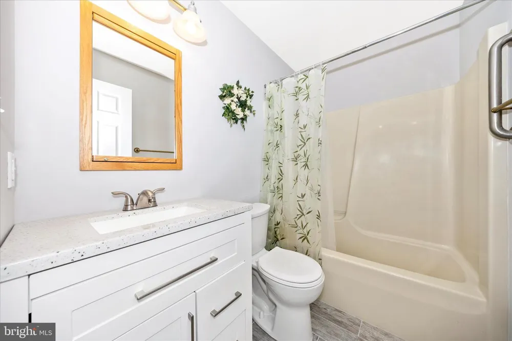 228 MONTCLAIR COURT Hagerstown, MD 21742